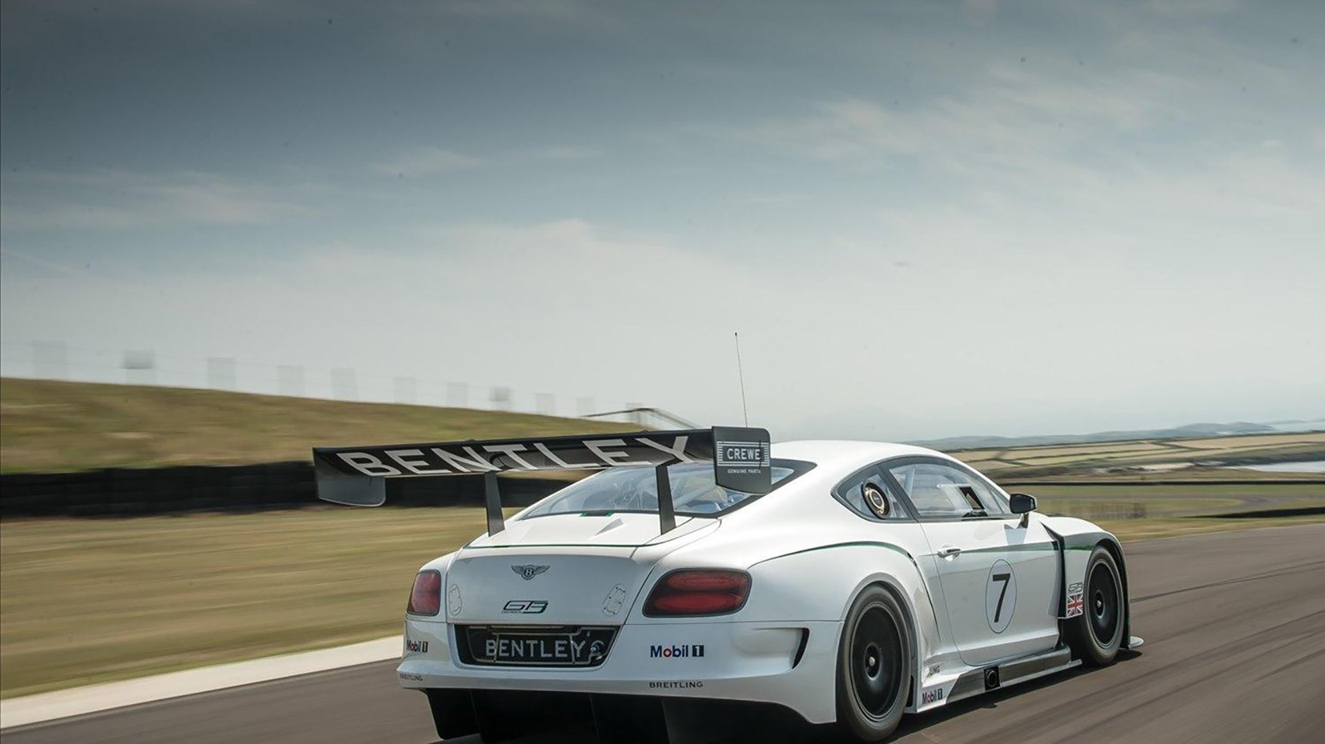 “西甲焦点:豪门对决火花四溅,胜者即将锁定榜首”,豪门联赛