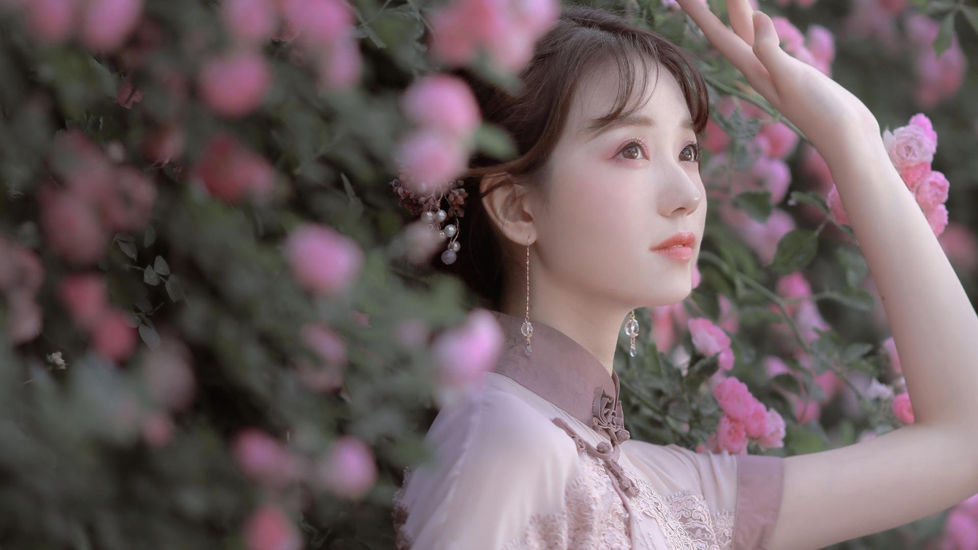 那不勒斯连续传递撕开密集阵型，那不勒斯官方