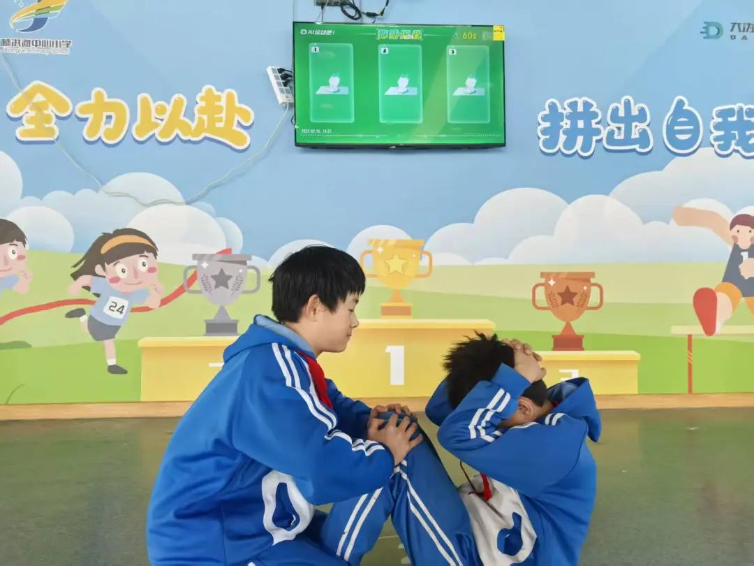 如何在校园内推广多样化的体育项目？