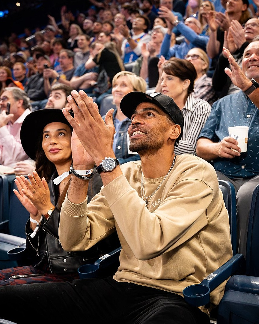 各国球迷在社交平台的表现与互动